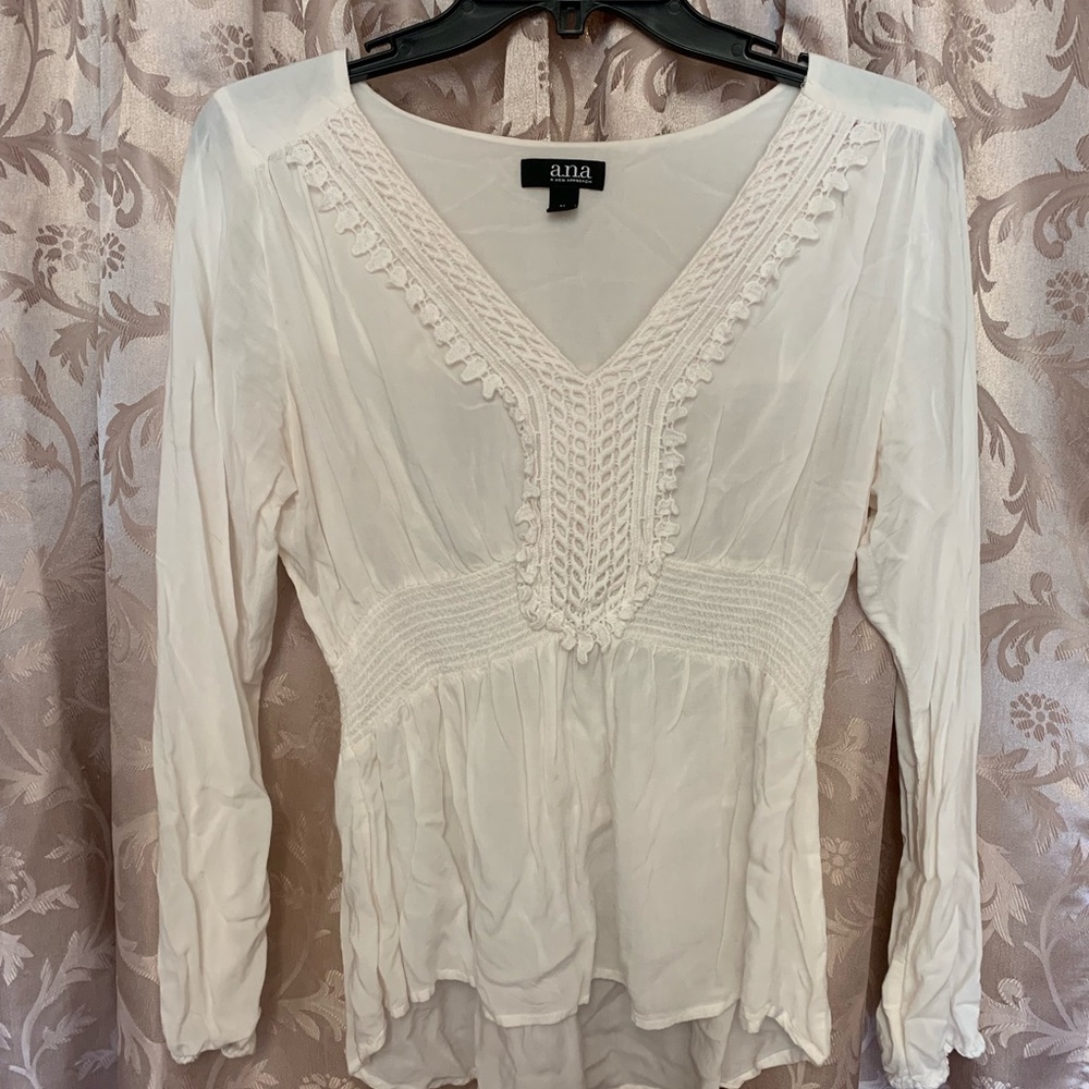 White blouse with embroidered collar